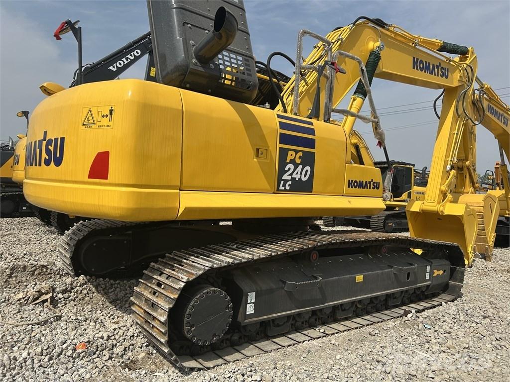 Komatsu PC 240 LC Bagri goseničarji