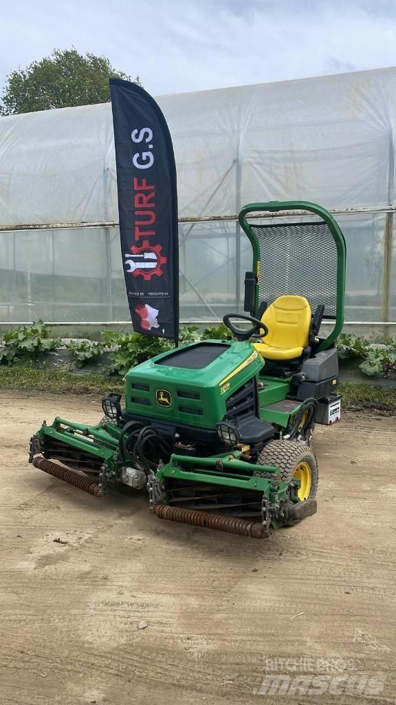 John Deere 2653 B Kosilnice za zunanji prostor