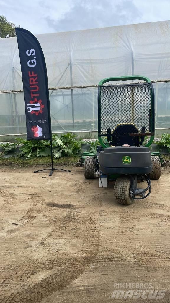 John Deere 2653 B Kosilnice za zunanji prostor