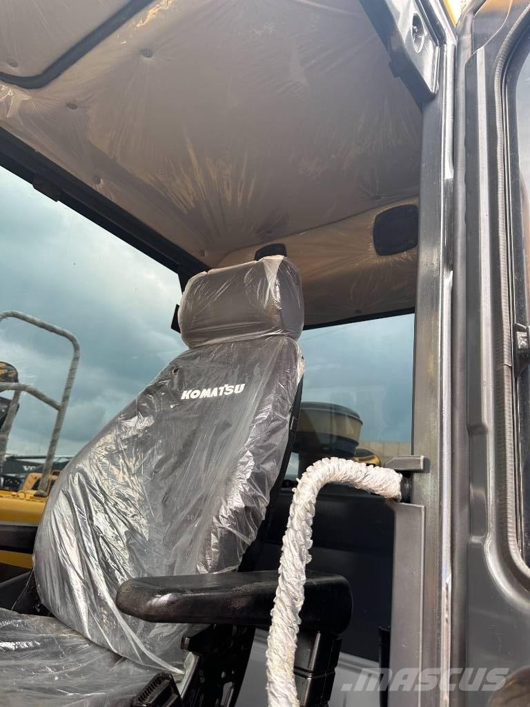 Komatsu PC 210-8 Bagri goseničarji