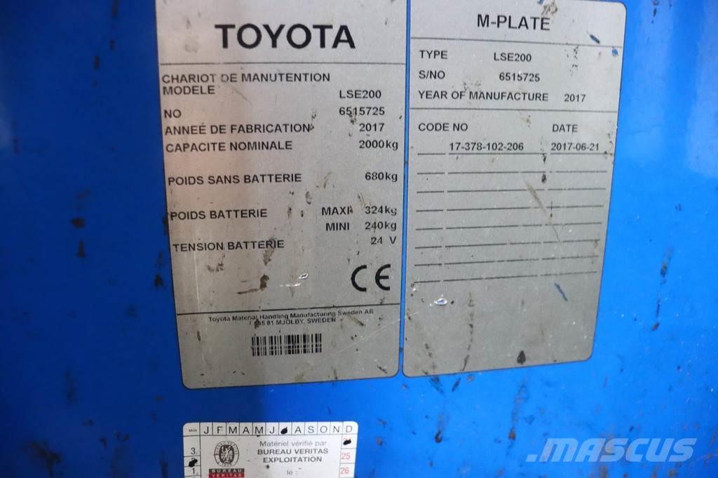 Toyota LSE200 Nizko dvižni komisionirni viličar