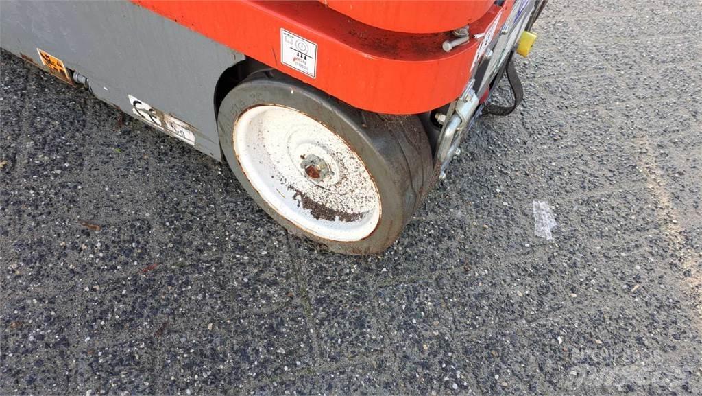 SkyJack SJ16 Druga dvigala in dvižne ploščadi