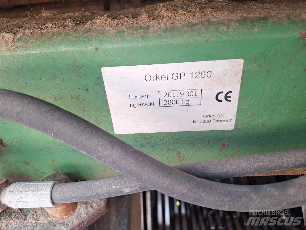 Agronic 1302 RR Balirke (okrogle bale)