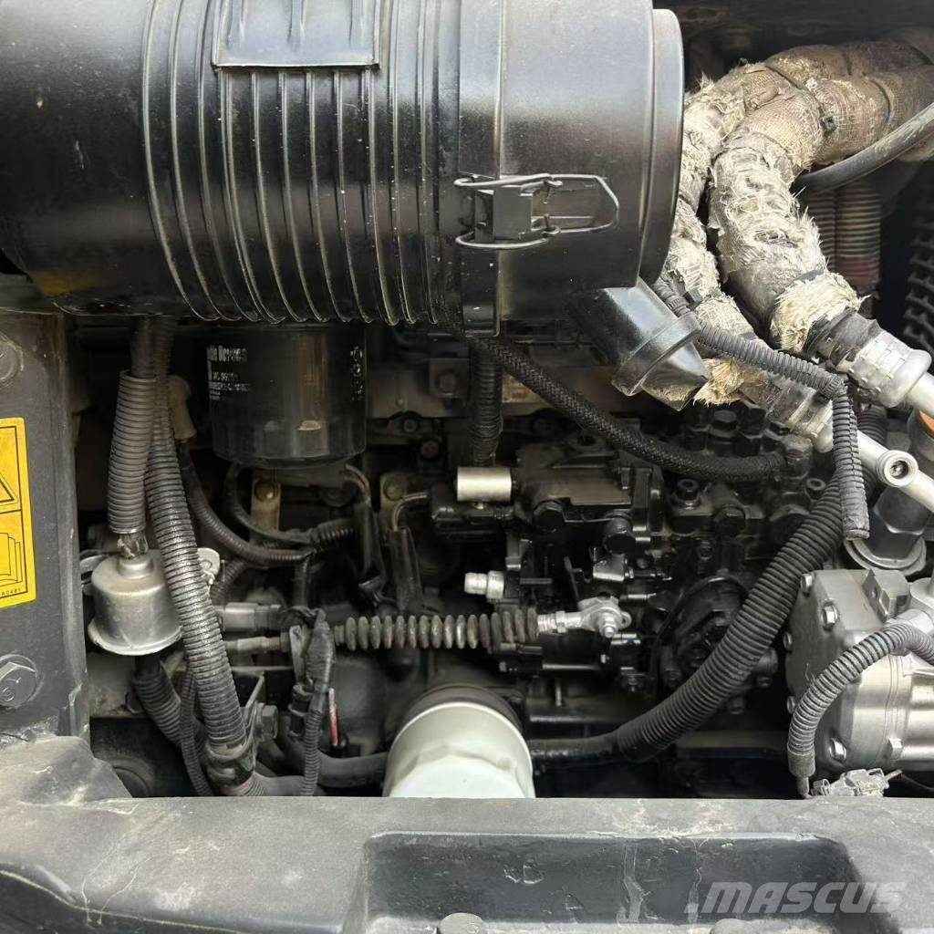 Komatsu 55-2 Bagri goseničarji