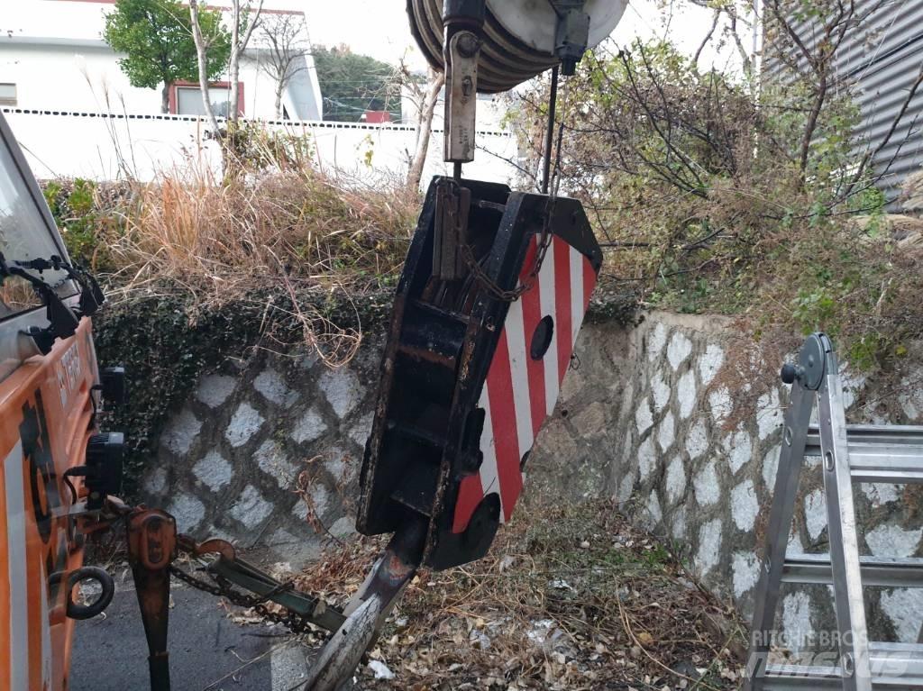 Demag AC 200 Rabljeni žerjavi za vsak teren