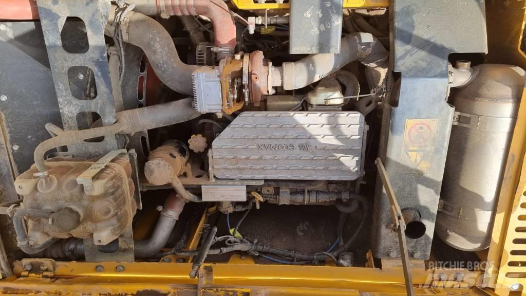 JCB 220 XL Bagri goseničarji