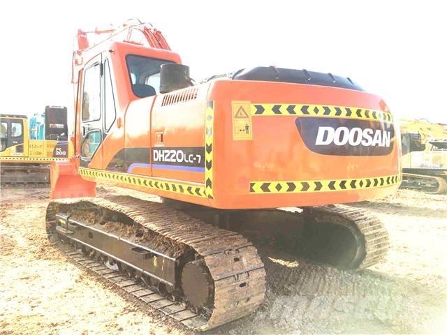 Doosan dh220lc-7 Bagri goseničarji