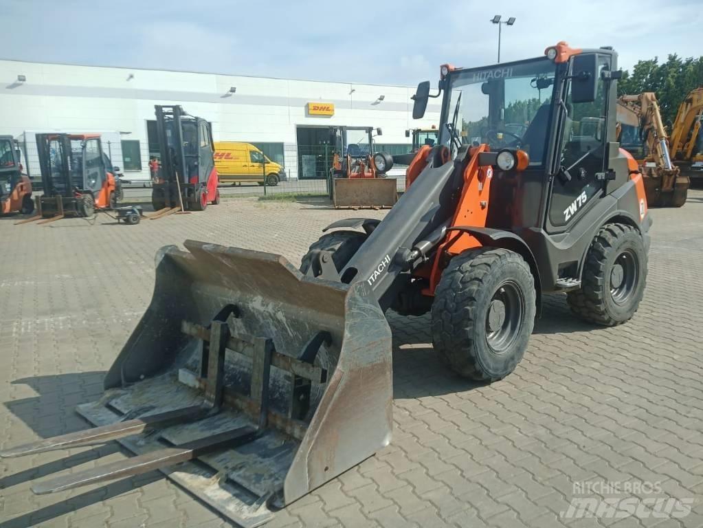 Hitachi ZW 75 Kolesni nakladalci