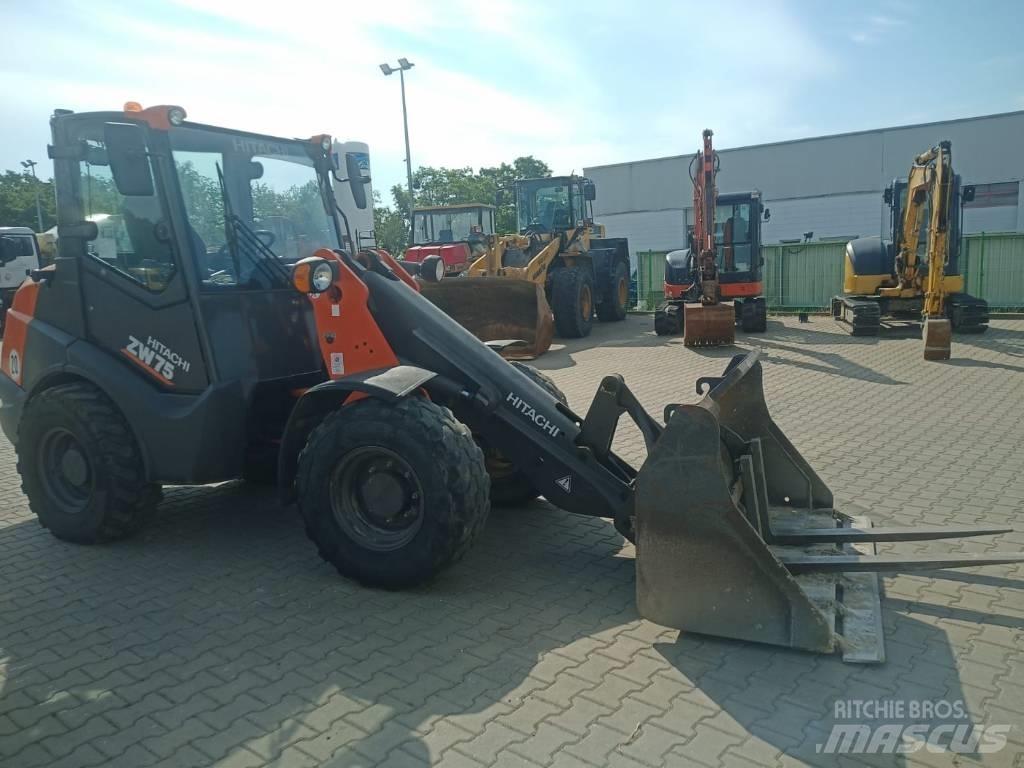 Hitachi ZW 75 Kolesni nakladalci