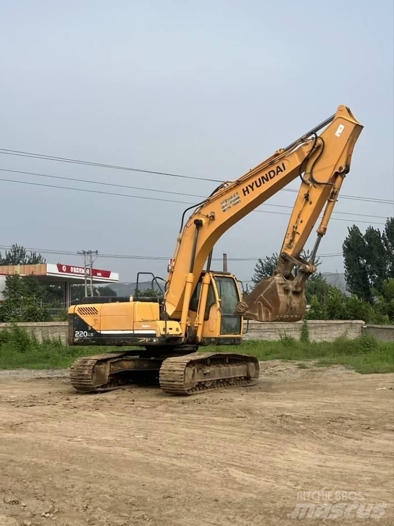 Hyundai R220-9S Bagri goseničarji