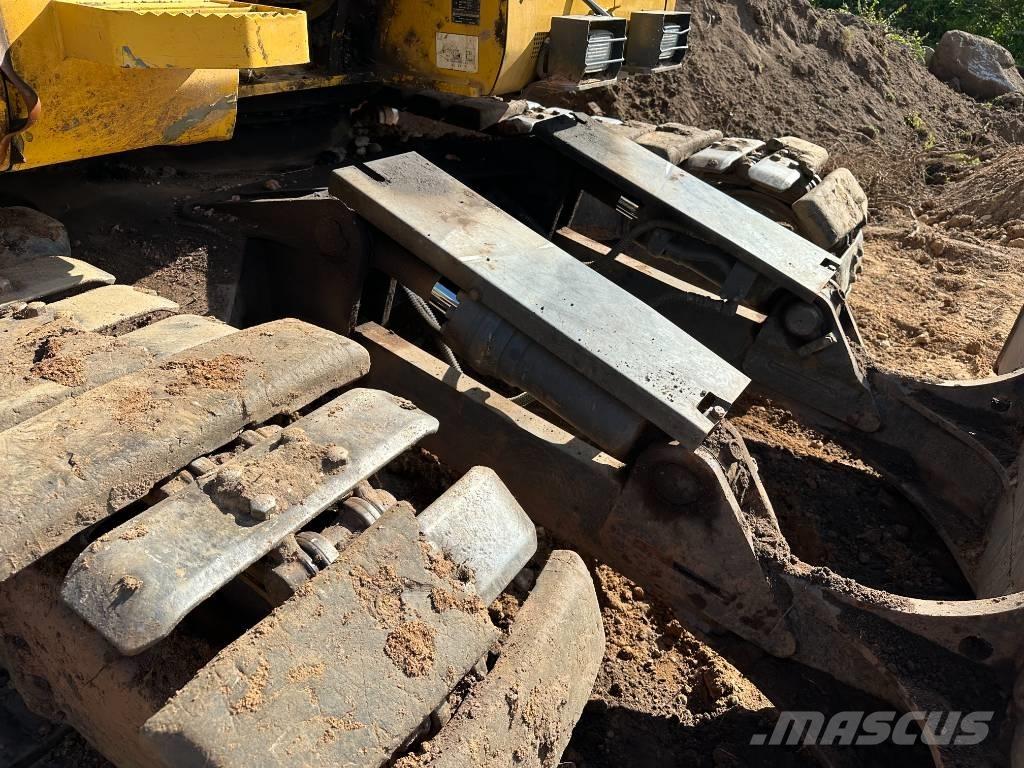 Komatsu PC 138 US-8 Bagri goseničarji