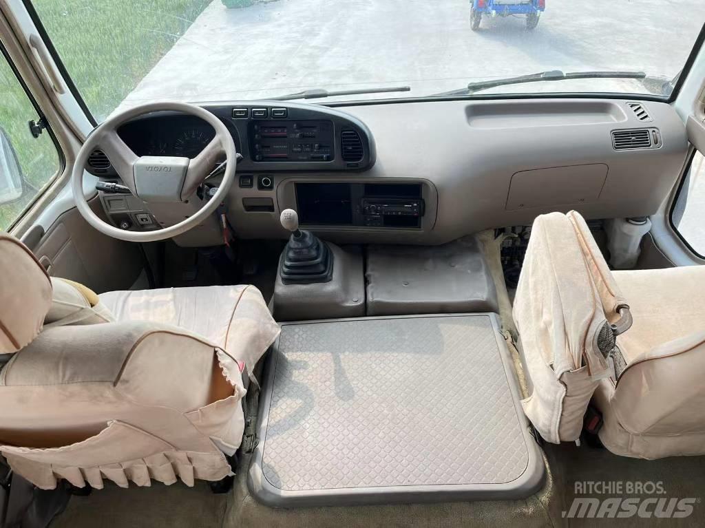 Toyota Coaster Bus Mini avtobusi