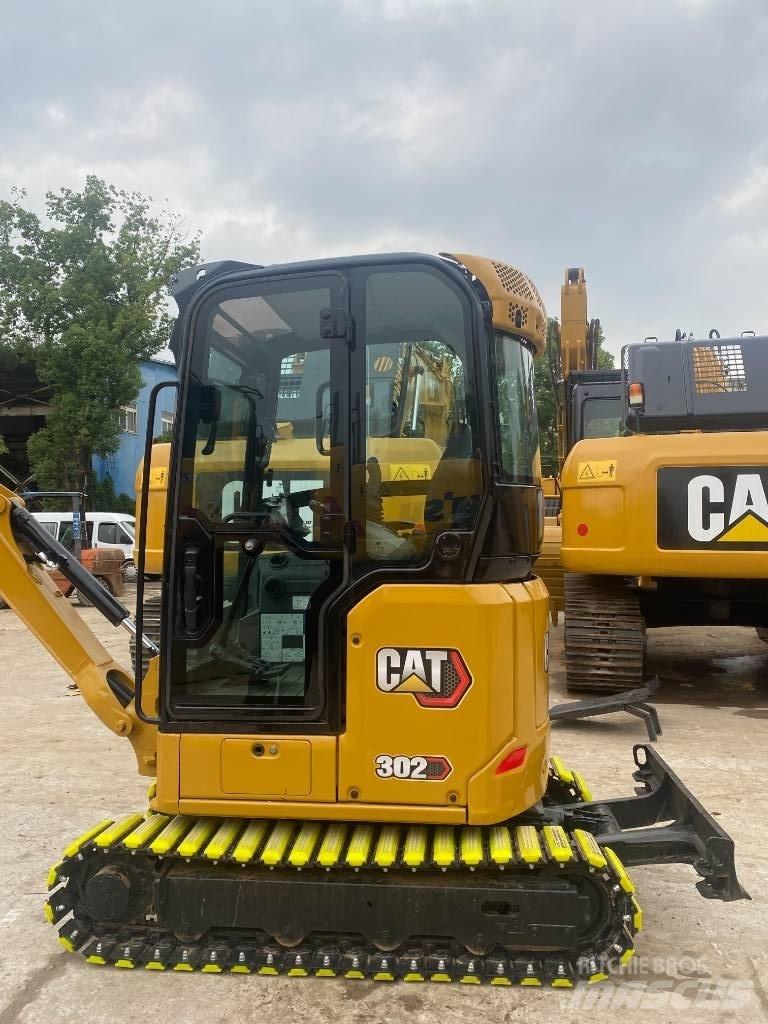 CAT 302 Mini bagri <7t