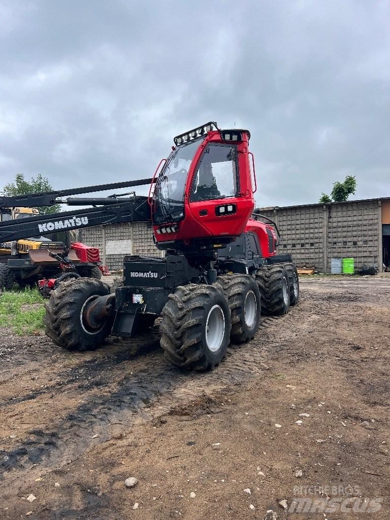 Komatsu 901 XC Harvesterji