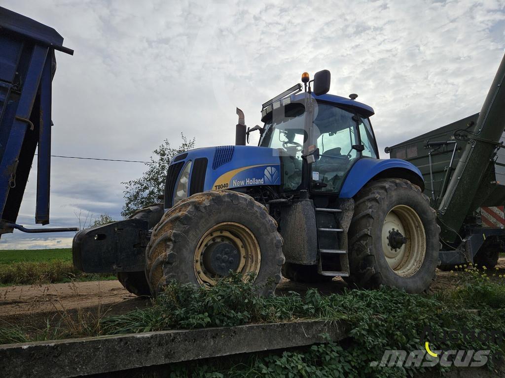 New Holland T 8040 Traktorji