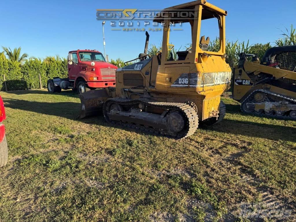 CAT D 3 G LGP Buldožerji goseničarji