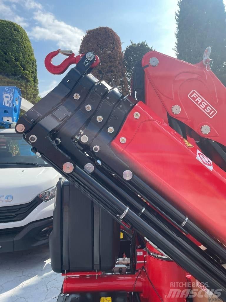 Fassi F195A.1.25 Paletna dvigala