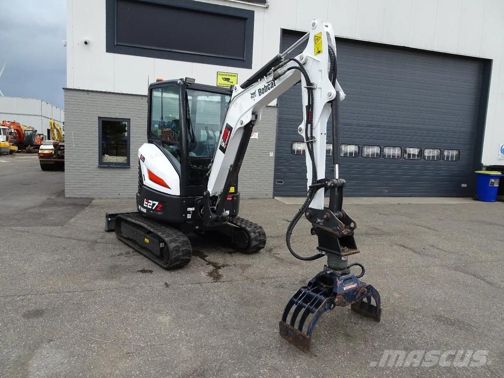 Bobcat E27Z Mini bagri <7t
