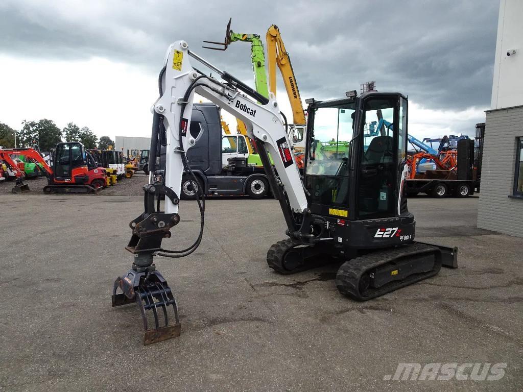 Bobcat E27Z Mini bagri <7t