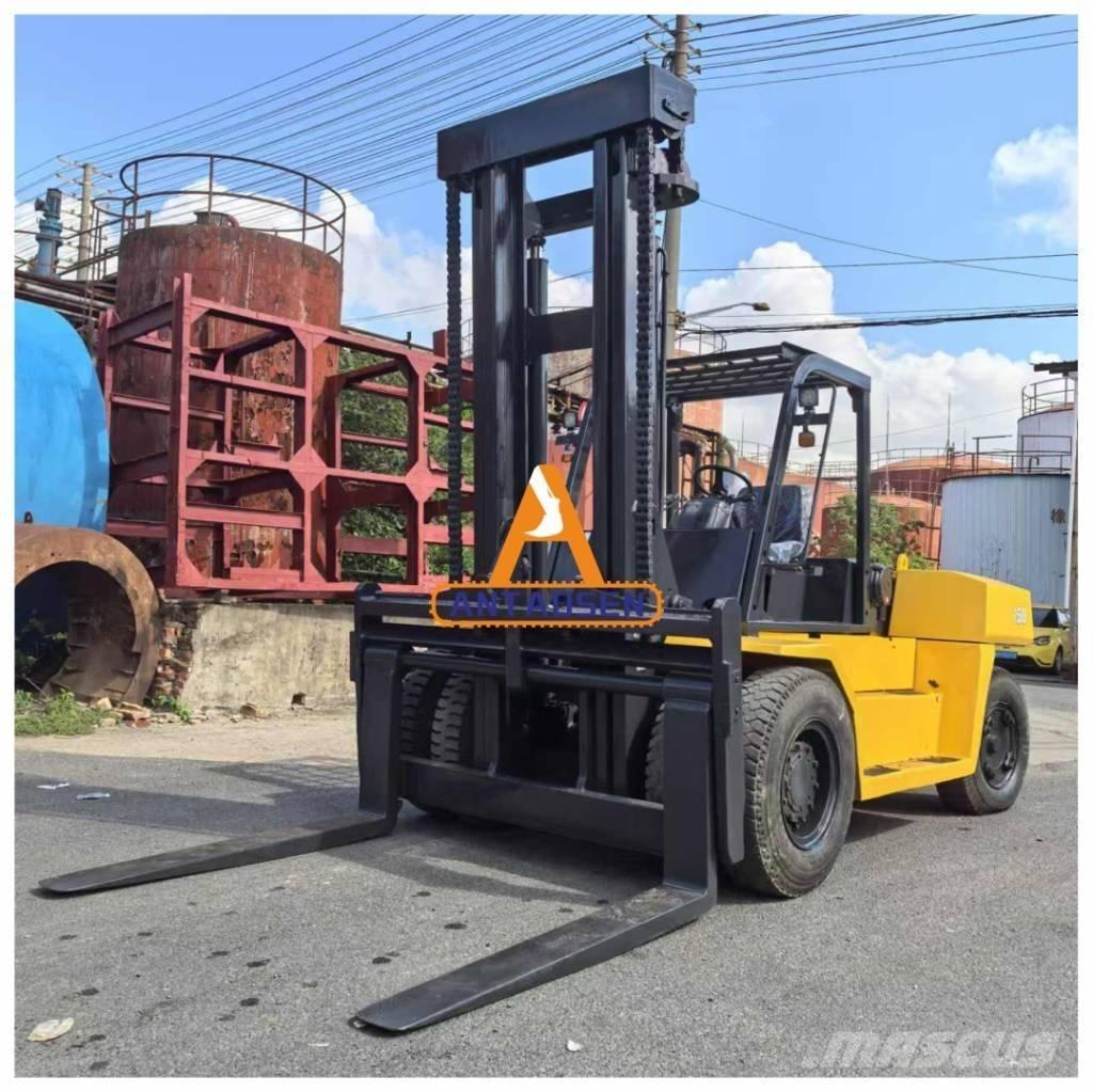 Komatsu FD150-7 Dizelski viličarji