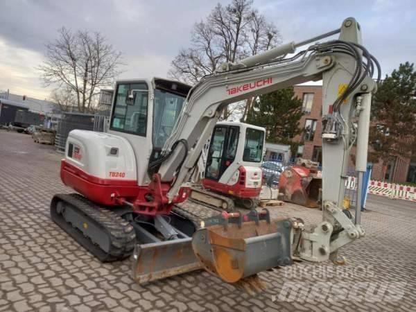 Takeuchi TB 240 DPF Mini bagri <7t