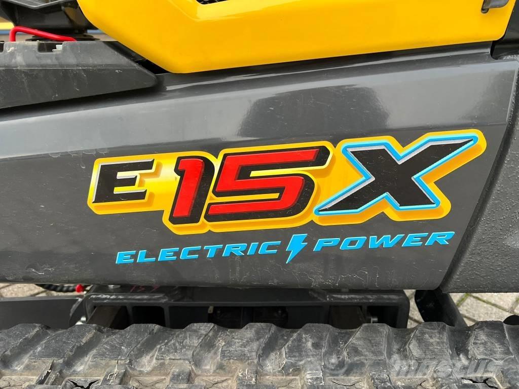 New Holland E 15 X Mini bagri <7t