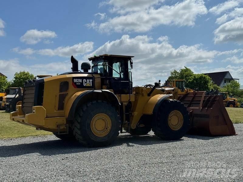 CAT 982 M Kolesni nakladalci