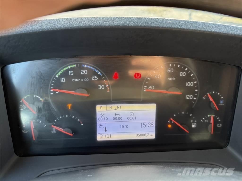 Volvo FE320 4X2 Tovornjaki zabojniki