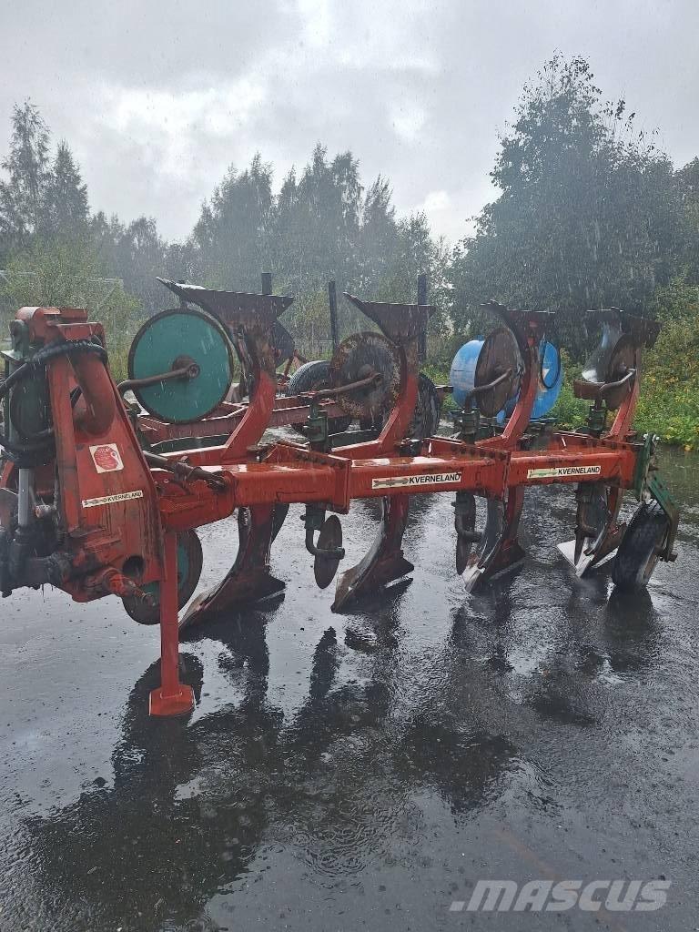 Kverneland W2 Obračalni plugi