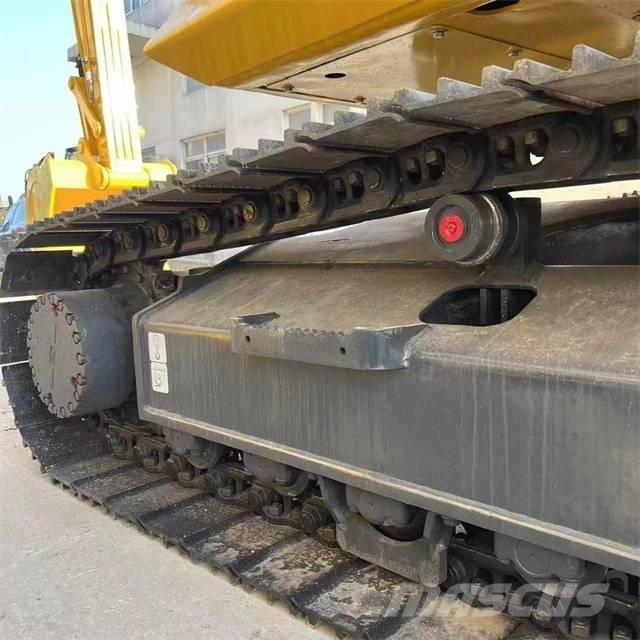 Komatsu PC 210 Bagri goseničarji