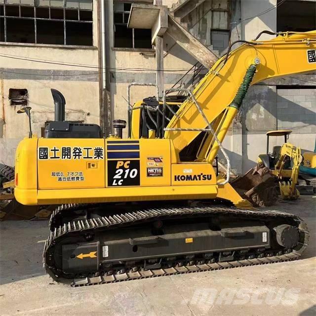 Komatsu PC 210 Bagri goseničarji