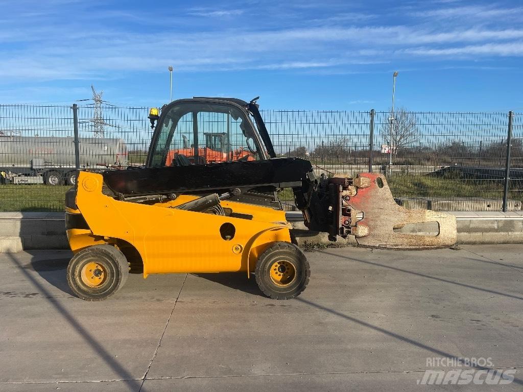 JCB TLT 35 D / 4x4 Teleskopski viličarji
