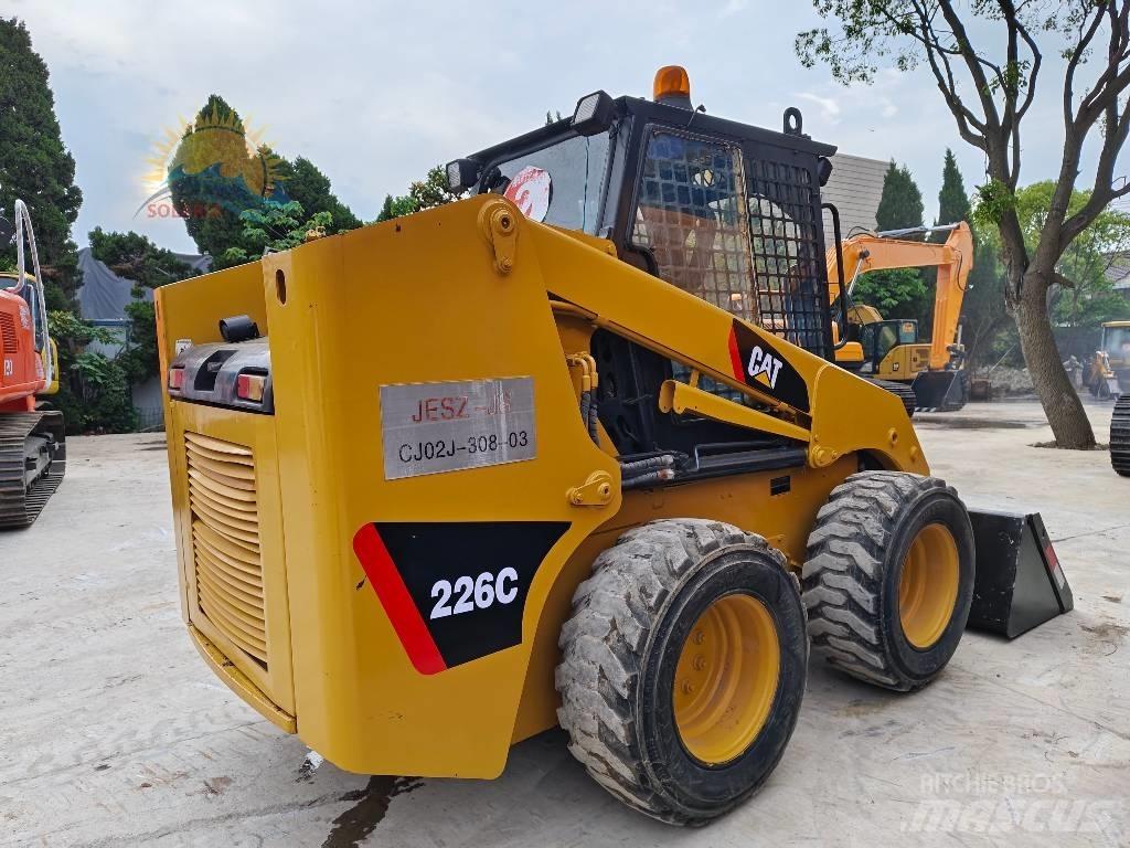 CAT 226 C Skid steer mini nakladalci