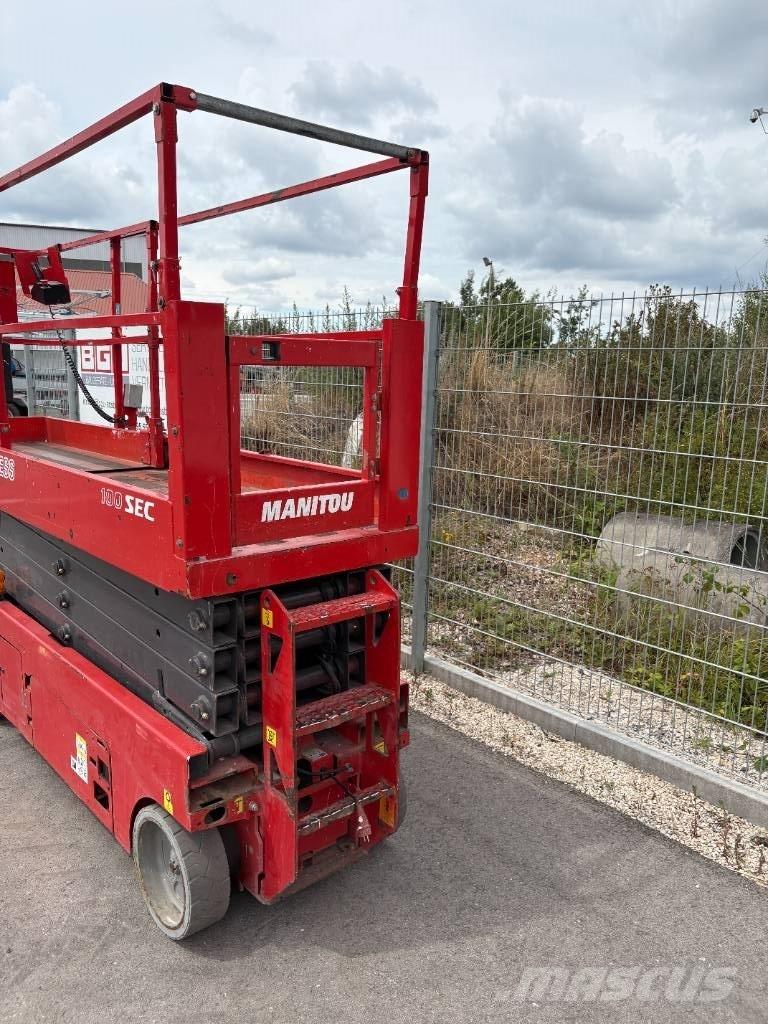 Manitou 100 SEC Škarjaste dvižne ploščadi