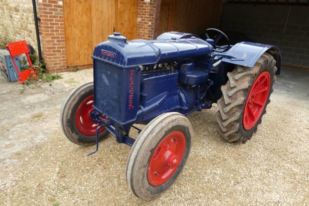  standard fordson Traktorji