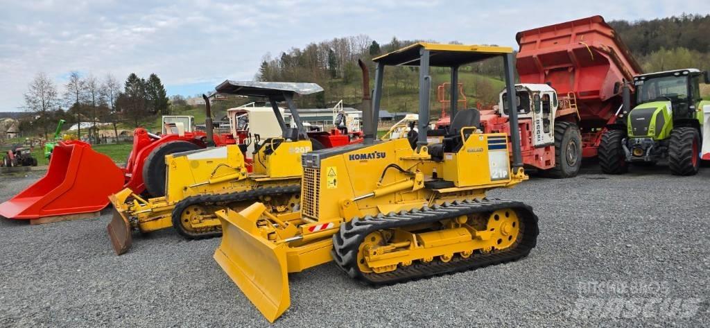 Komatsu D 21 P-8 Buldožerji goseničarji