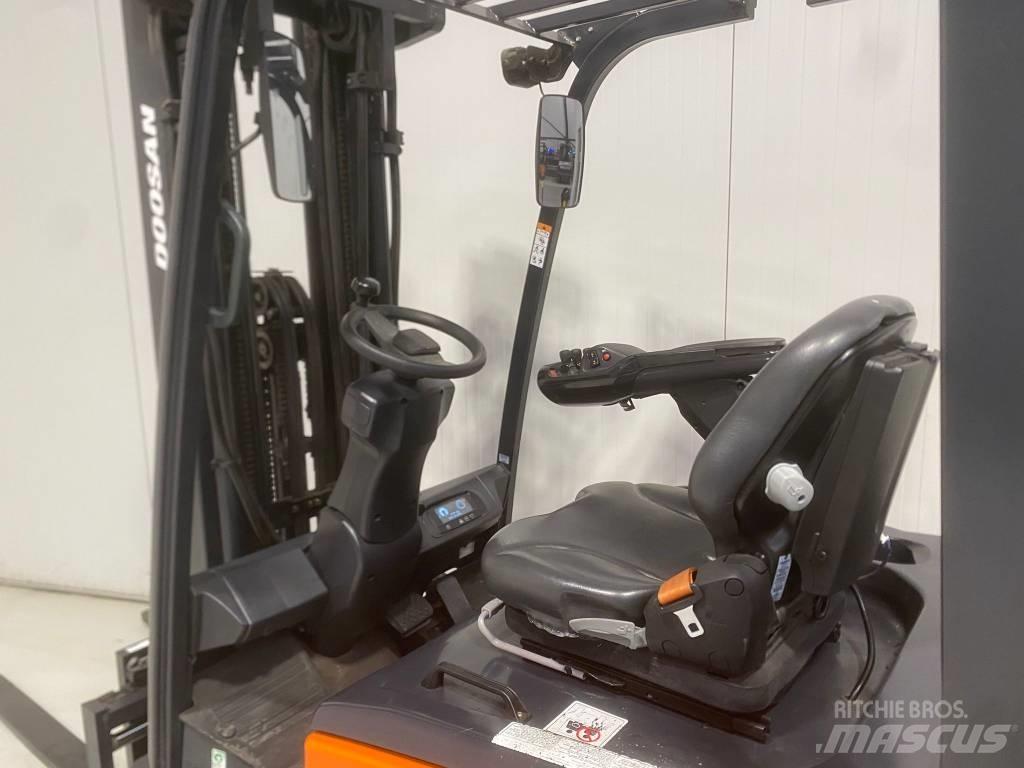 Doosan B18X-7 Električni viličarji