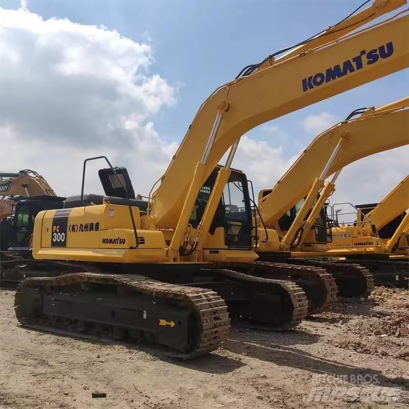 Komatsu PC 300 Bagri goseničarji