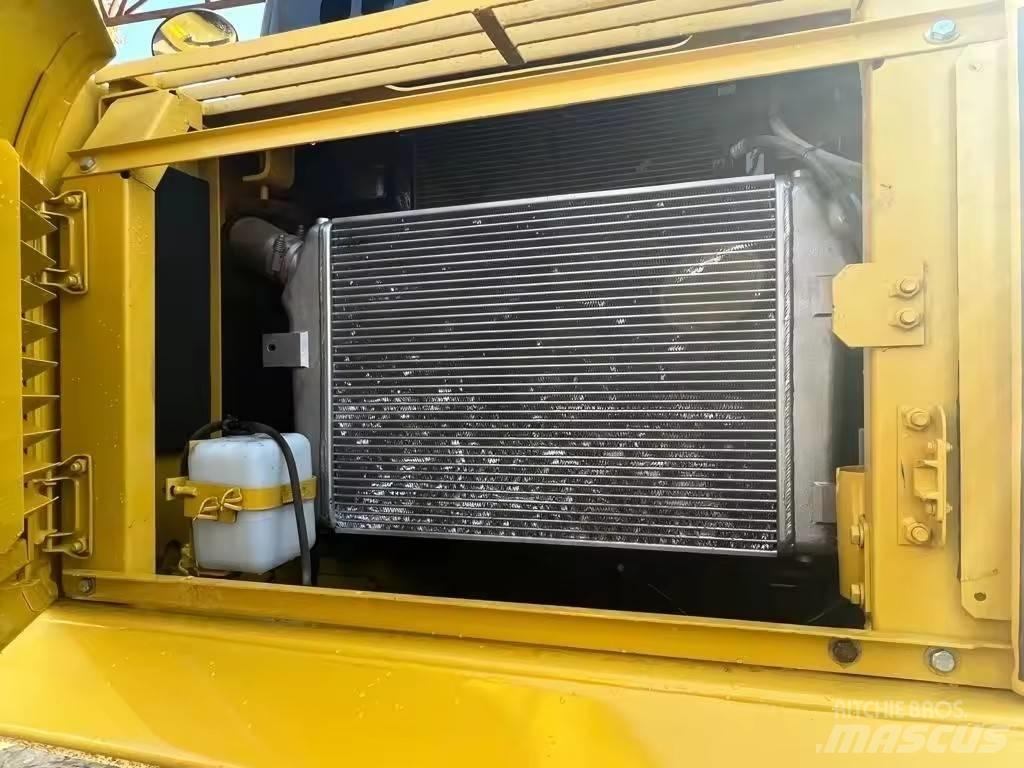 Komatsu PC 300 Bagri goseničarji
