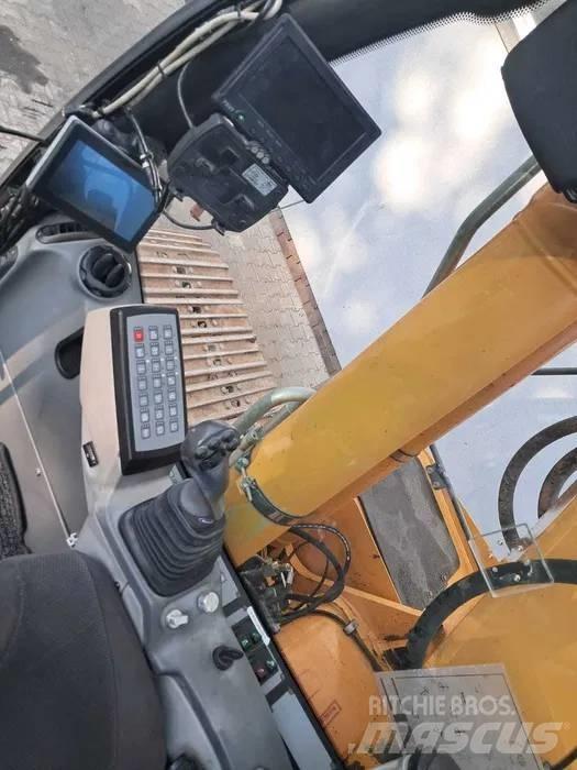 Liebherr R 926 LC Bagri goseničarji