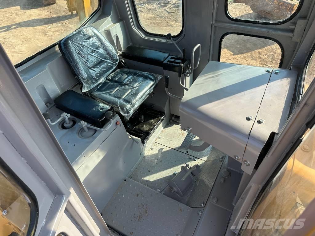 CAT D7G Buldožerji goseničarji