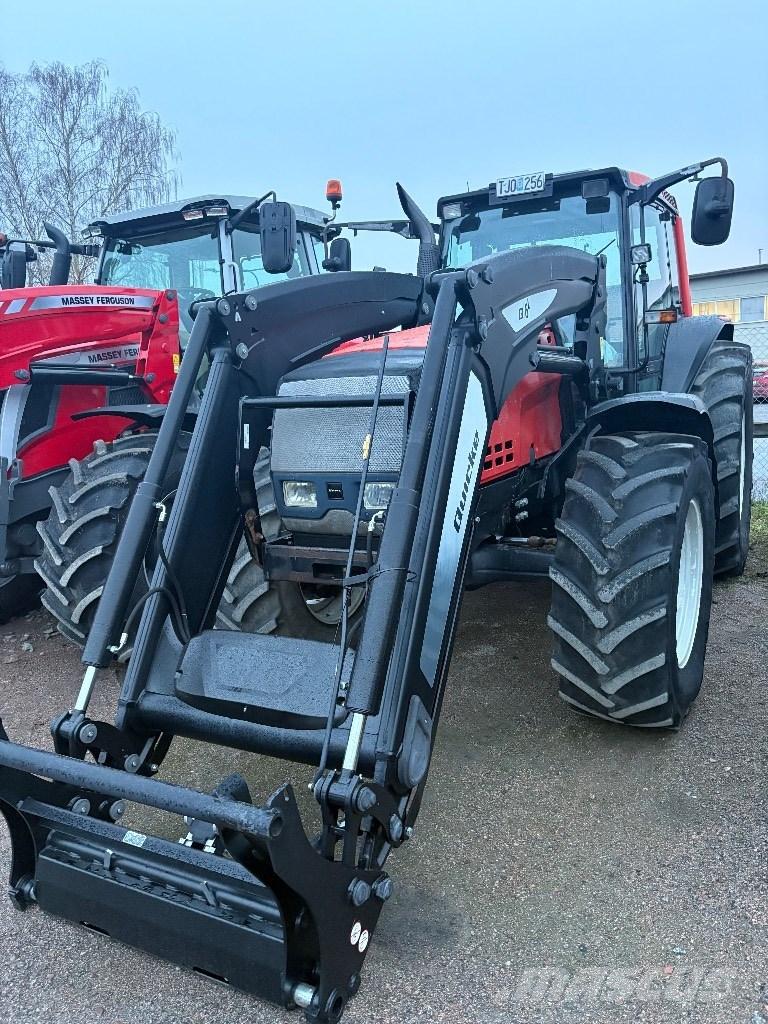 Valtra 8350 Traktorji