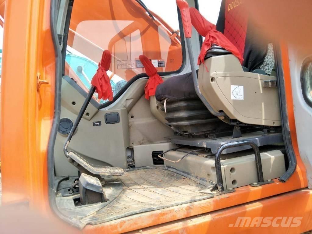 Doosan 225 Bagri goseničarji