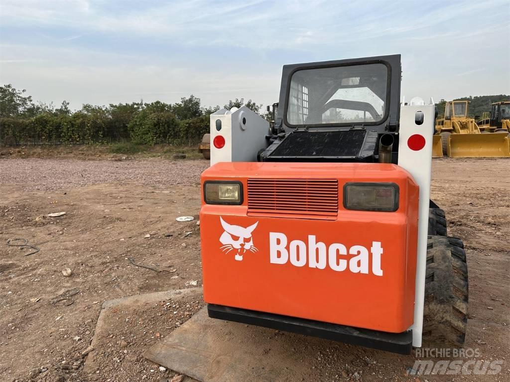 Bobcat S 300 Skid steer mini nakladalci
