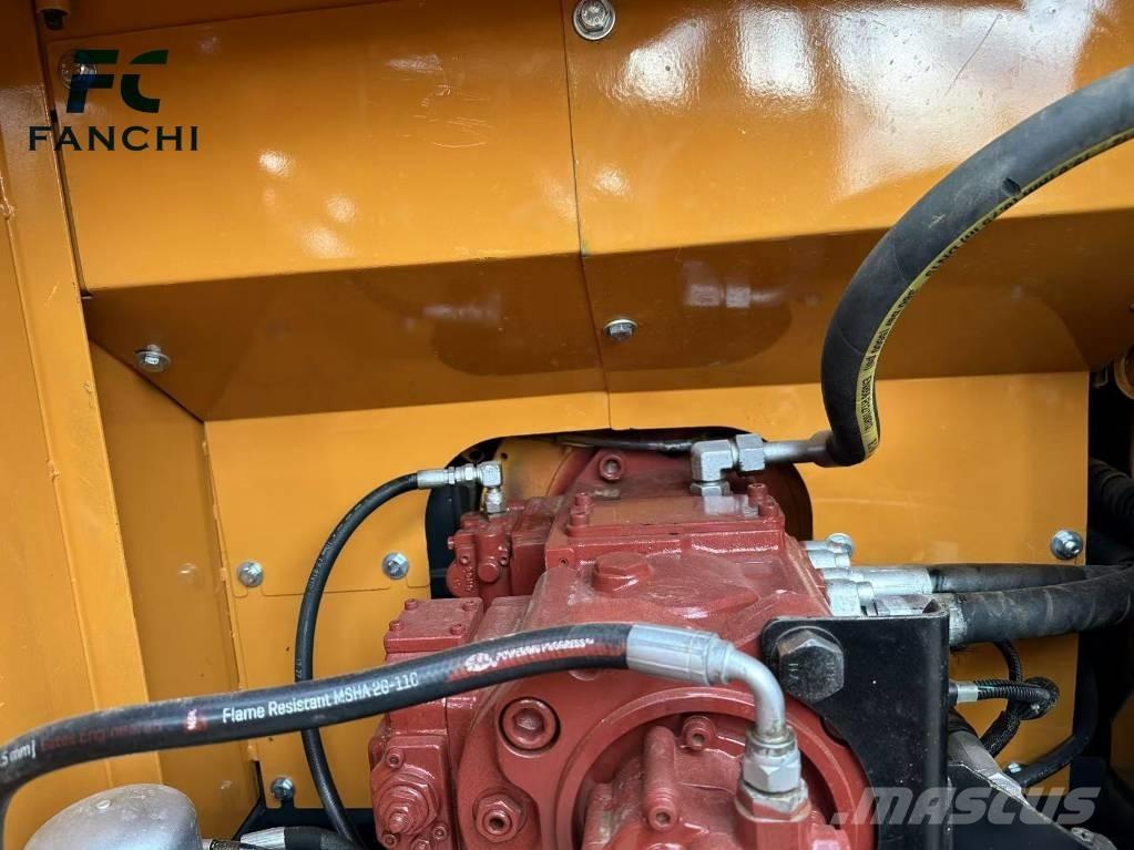 Hyundai 220LC-9S Bagri goseničarji