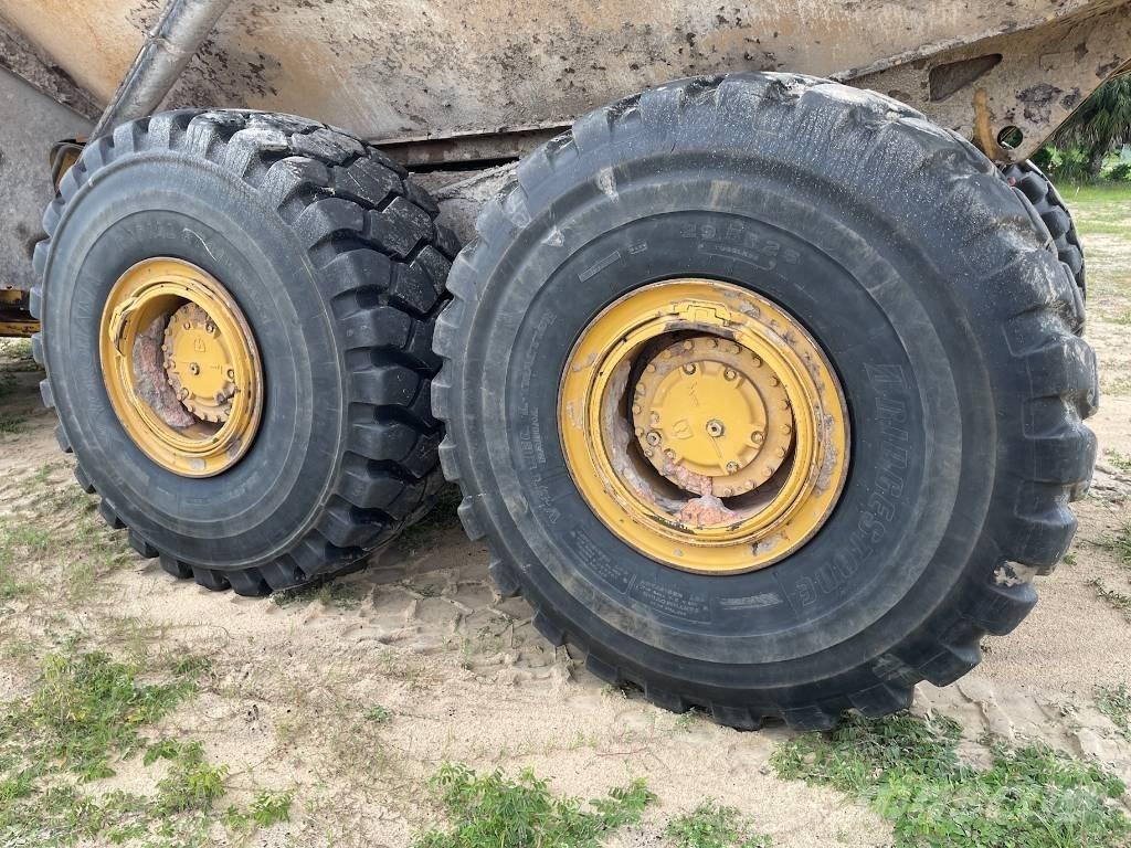 CAT 740 GC Zglobni demperji
