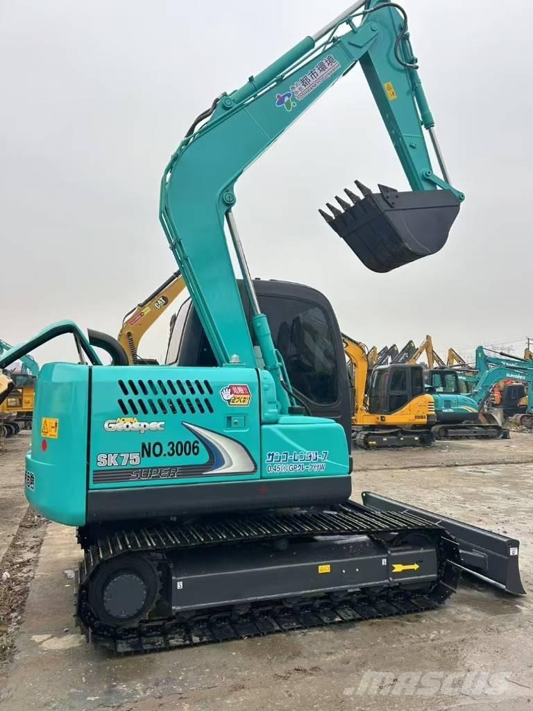 Kobelco SK 75 Bagri goseničarji