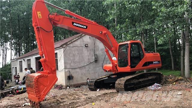 Doosan DH225 Bagri goseničarji