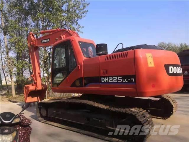 Doosan DH225 Bagri goseničarji
