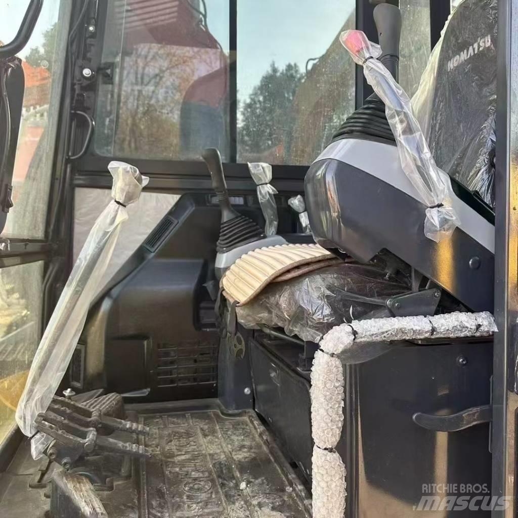 Komatsu PC 56-7 Bagri goseničarji